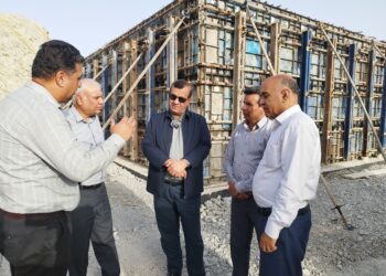 پیشرفت ۸۰ درصدی پروژه بزرگ آبشیرین‌کن بندرچارک