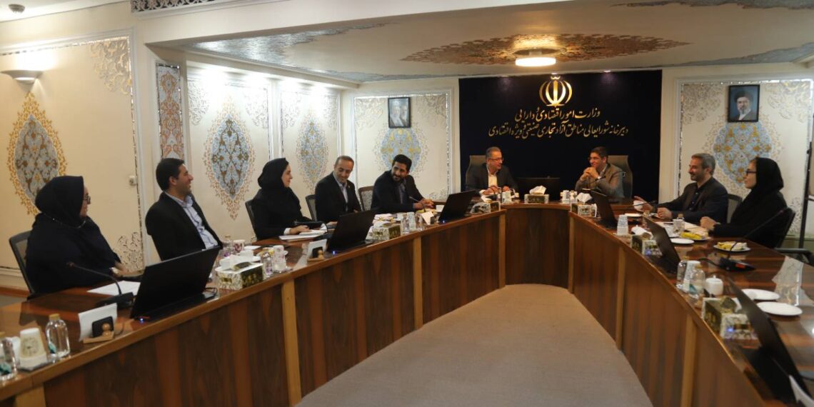 تأکید دبیرخانه مناطق آزاد و سازمان توسعه تجارت بر بازنگری همکاری‌ها متناسب با شرایط جدید کشور