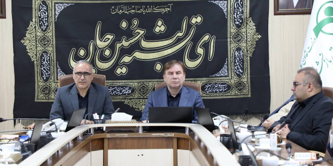 توسعه و جذب سرمایه‌گذاری، محور اصلی نشست استاندار بوشهر با مديرعامل صندوق بازنشستگی کشوری