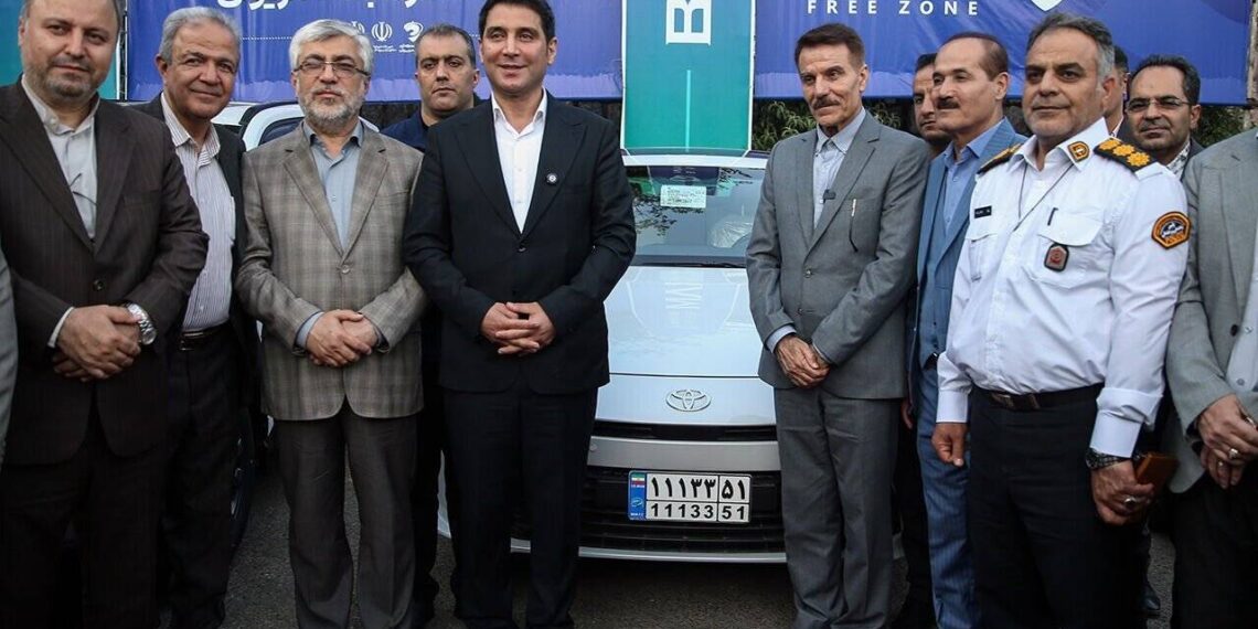 برگزاری مراسم رونمایی از پلاک خودرویی منطقه آزاد بانه - مریوان