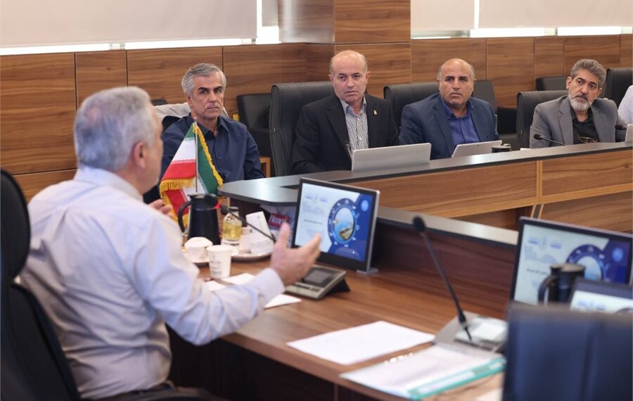 بررسی ظرفیت‌های ساحلی و پیشرفت مطالعات ICZM در نشست توسعه اقتصاد دریامحور استان خوزستان