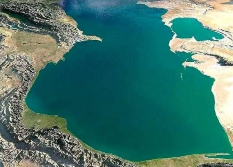 عقب‌نشینی تدریجی دریای خزر؛ تعامل عوامل طبیعی و انسانی