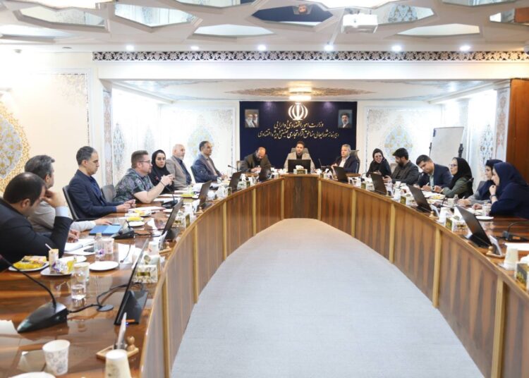 بررسی آخرین مراحل تکمیل خدمات برخط ثبت شرکت‌ها در مناطق آزاد/ انتقال دفاتر مرکزی و ثبت شعب در آستانه اجرا