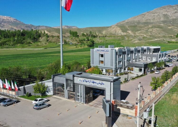 حضور ۵۰ کمپر گردشگری از سراسر کشور در منطقه آزاد ماکو