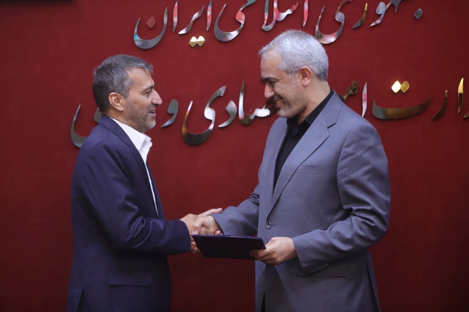 حسین فروزان دبیر شورایعالی مناطق آزاد و ویژه اقتصادی منصوب شد