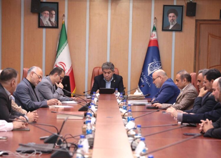 نشست صمیمانه مدیرکل و کارکنان حراست سازمان بنادر و دریانوردی با مدیرعامل سازمان به مناسبت روز حراست