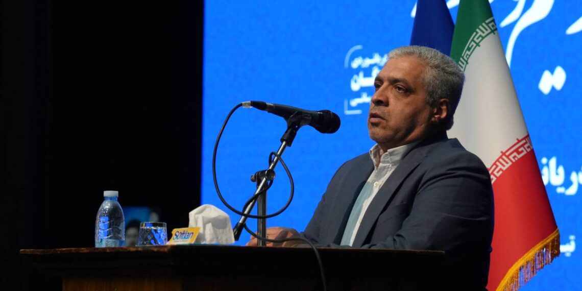 گزارش تصویری | تکریم حسین عباس‌نژاد و معارفه حمیدرضا محمدحسینی تختی سرپرست اداره کل بنادر و دریانوردی هرمزگان