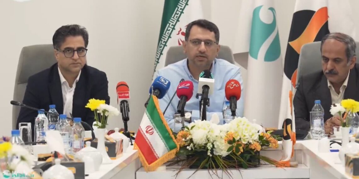 گزارش مدیر سازمان آزاد کیش از توسعه منطقه ای و حمایت از سرمایه گذاران جزیره