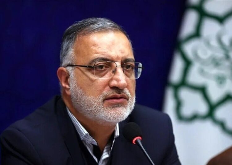 زاکانی: فعالیت انبارهای نفت در تهران به صلاح شهر نیست