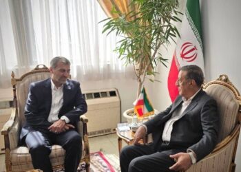حسین فروزان با محمدجعفر قائم پناه دیدار و گفت وگو کرد