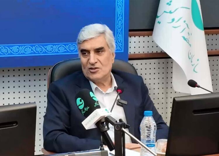 محمد نوری بر افزایش اختیارات مناطق آزاد در نشست کیش تاکید کرد