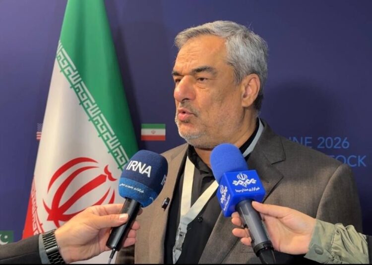 شرکت ملی نفت ایران: لکه های نفتی خلیج فارس ارتباطی با تاسیسات قشم ندارد