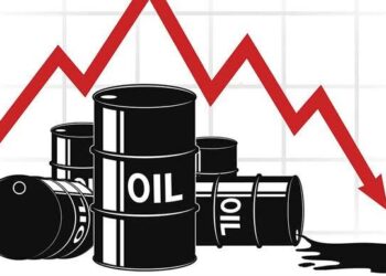 نفت؛ کاهش قیمت برنت و WTI با امید به رفع اختلال تردد از تنگه هرمز