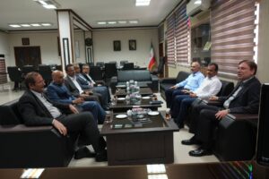 استانداری بوشهر و وسترا تفاهم نامه توسعه زنجیره ارزش آبزیان را امضا کردند