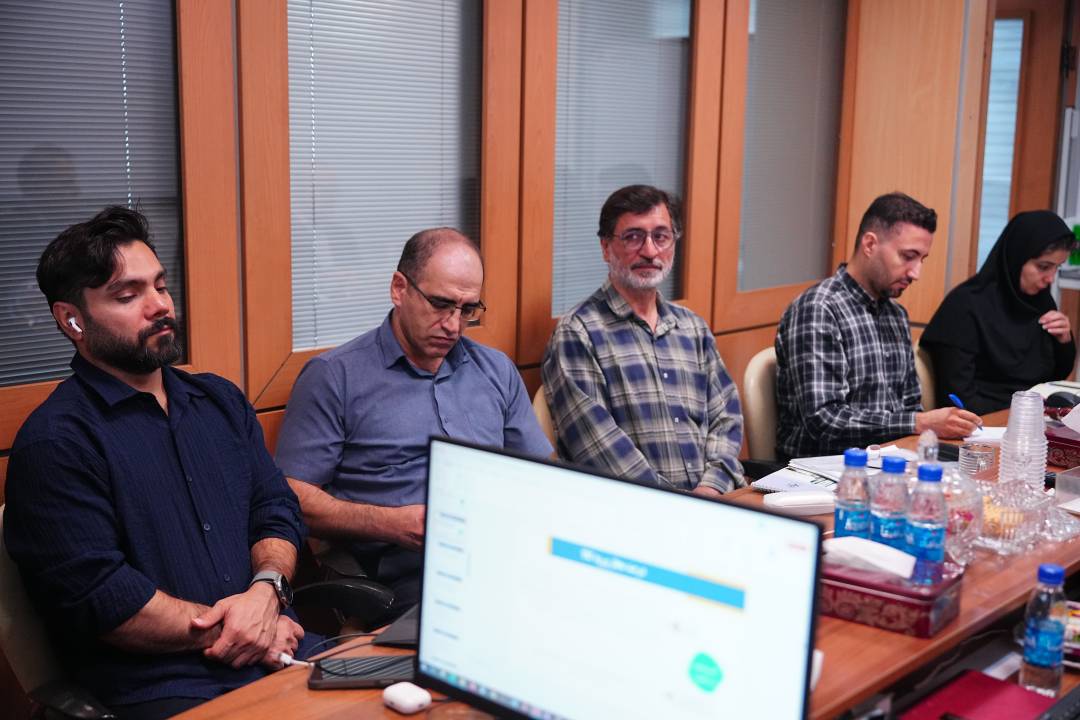  گزارش تصویری از اختتامیه دوره جامع و تخصصی آموزش مباحث، تحولات و الزامات مناطق ویژه اقتصادی بندری با حضور عادل دریس، عضو هیات عامل و معاون امور بندری و اقتصادی.