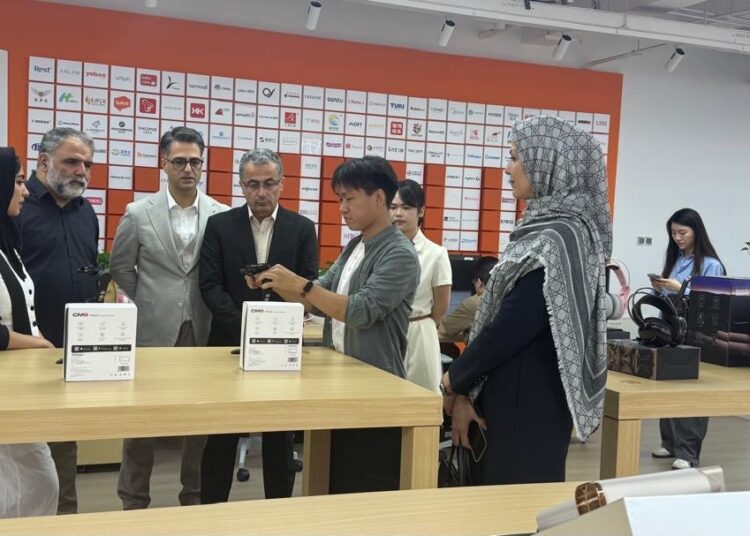 بازدید نمایندگان مناطق آزاد ایران از نمایشگاه بریکس در شیامن چین
